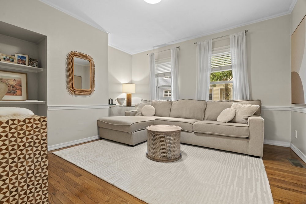 2 bed, 1 bath apartment for rent at 436 West 2nd St Unit 1, South Boston — photo 6 of 25