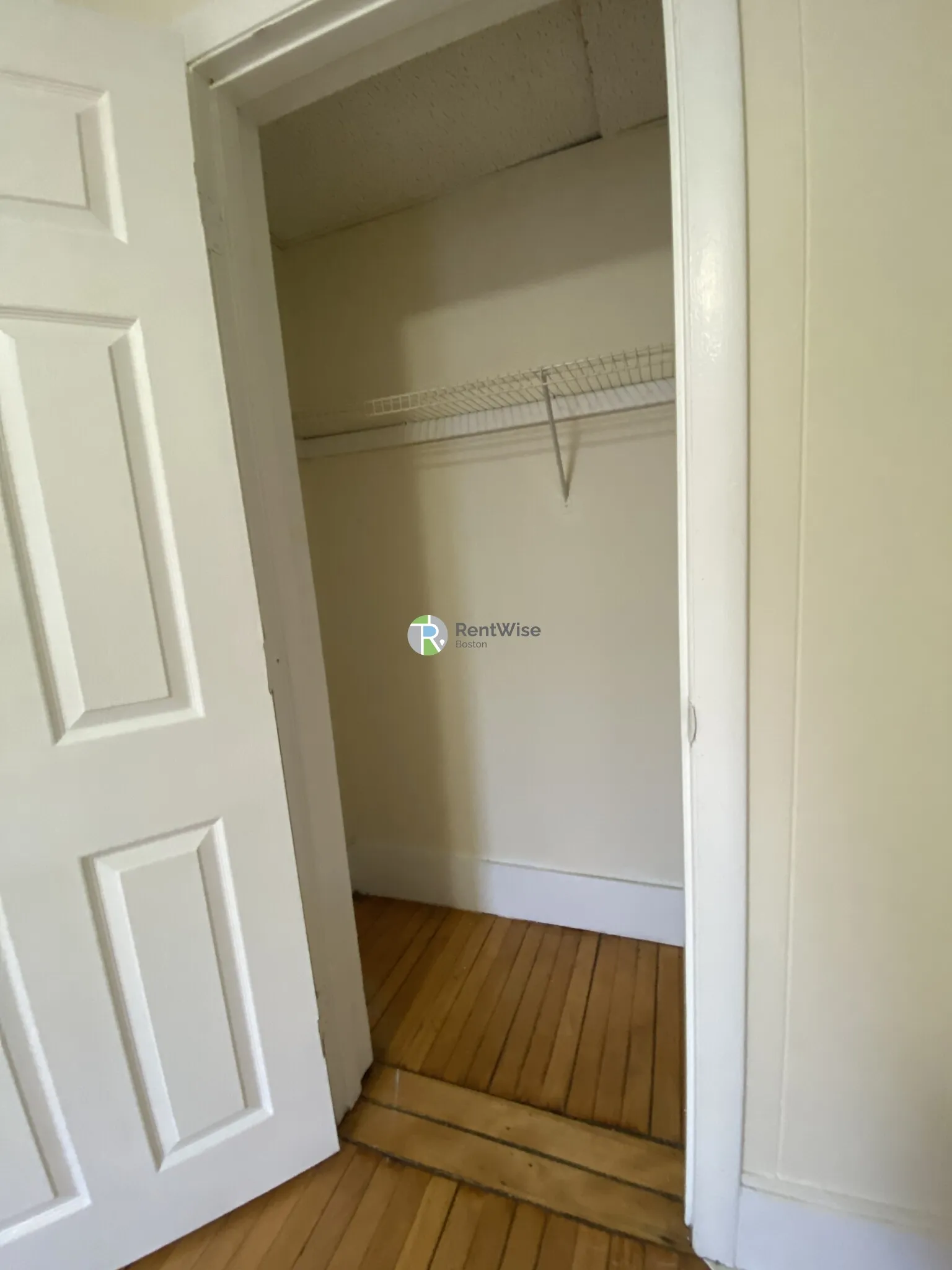 2 bed, 1 bath apartment for rent at 437 Cambridge St Unit 2, Allston — photo 6 of 31
