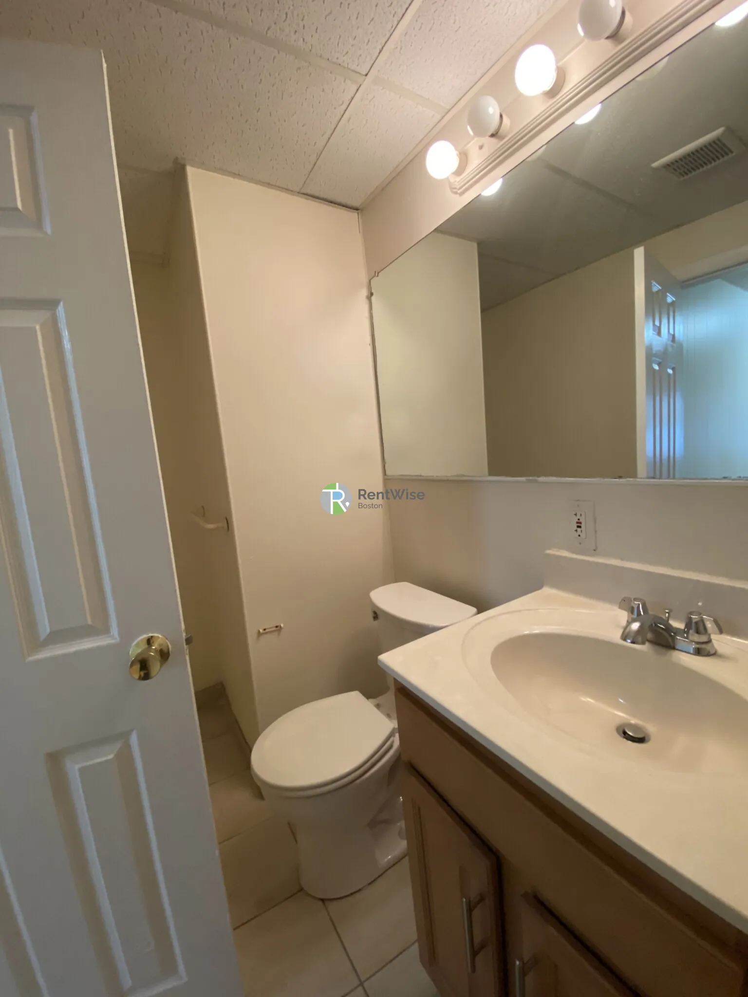 2 bed, 1 bath apartment for rent at 437 Cambridge St Unit 2, Allston — photo 14 of 31