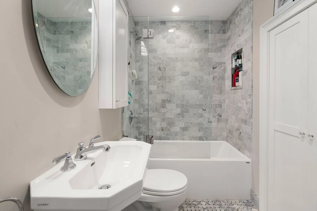 1 bed, 1 bath apartment for rent at 437 Shawmut Ave Unit 2, South End — photo 13 of 21