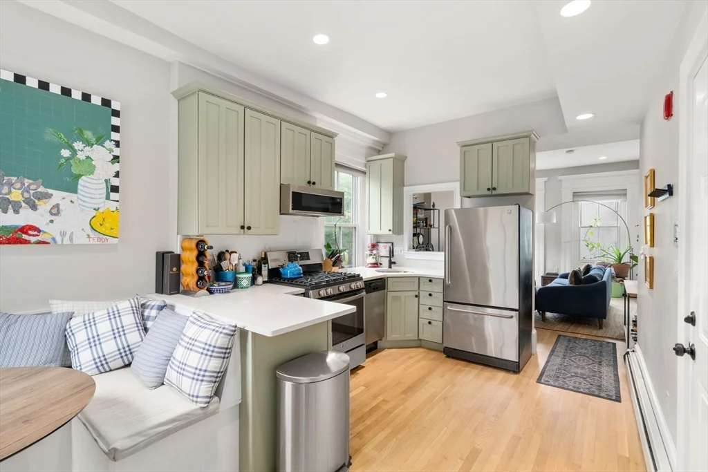 1 bed, 1 bath apartment for rent at 437 Shawmut Ave Unit 2, South End — photo 10 of 21