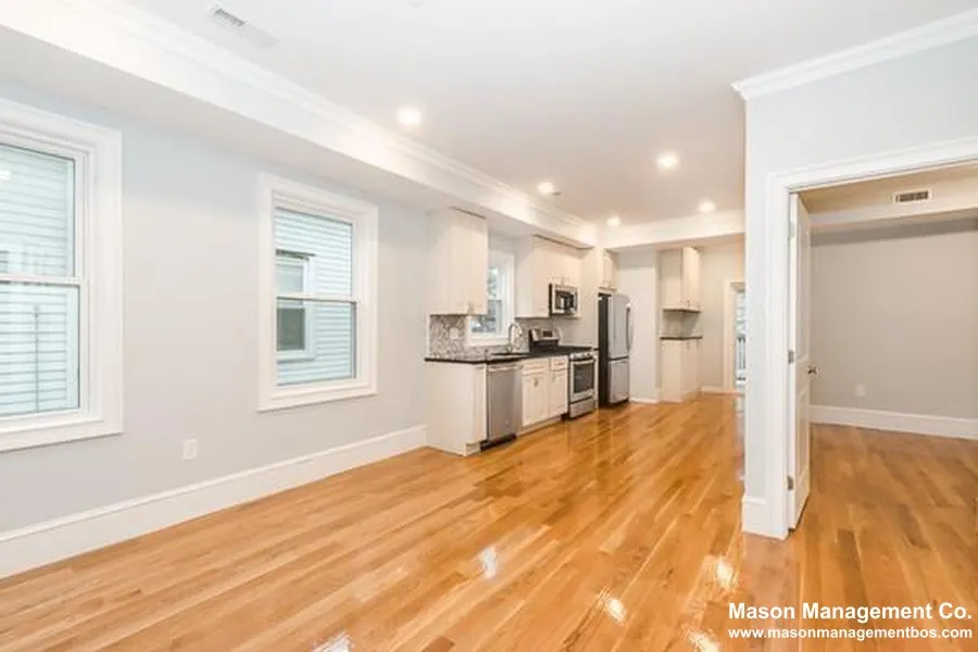 2 bed, 1 bath apartment for rent at 4370 Washington St Unit 2, Roslindale — photo 2 of 11