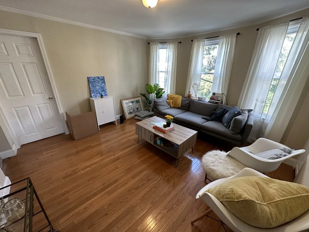 3 bed, 1 bath apartment for rent at 438 Washington Unit 2, Brighton — photo 3 of 12