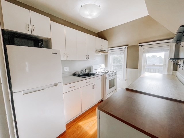 2 bed, 1 bath apartment for rent at 439 Ashmont St Unit 439, Dorchester — photo 8 of 17