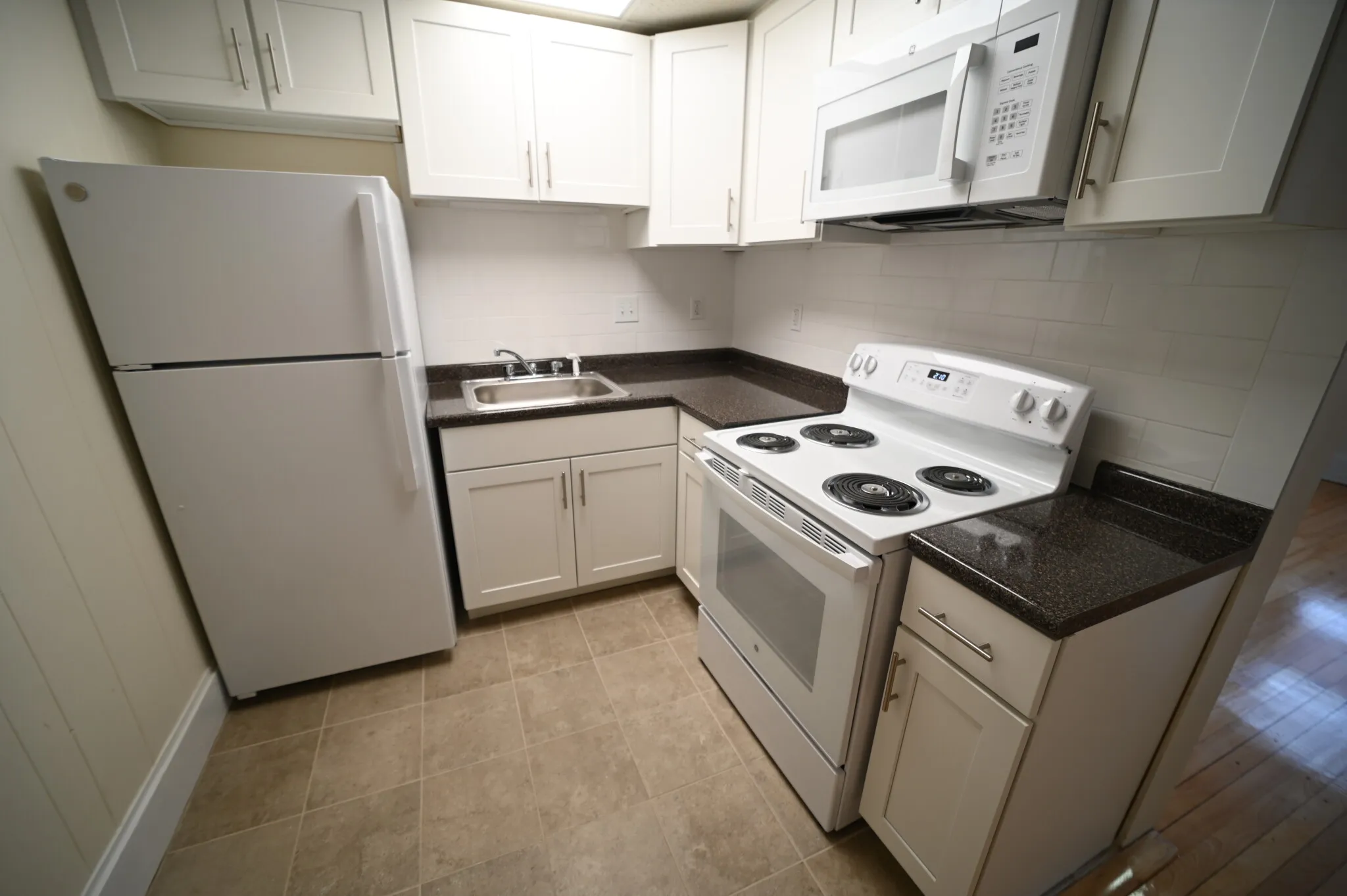 2 bed, 1 bath apartment for rent at 439 Cambridge St Unit 22, Allston — photo 6 of 6
