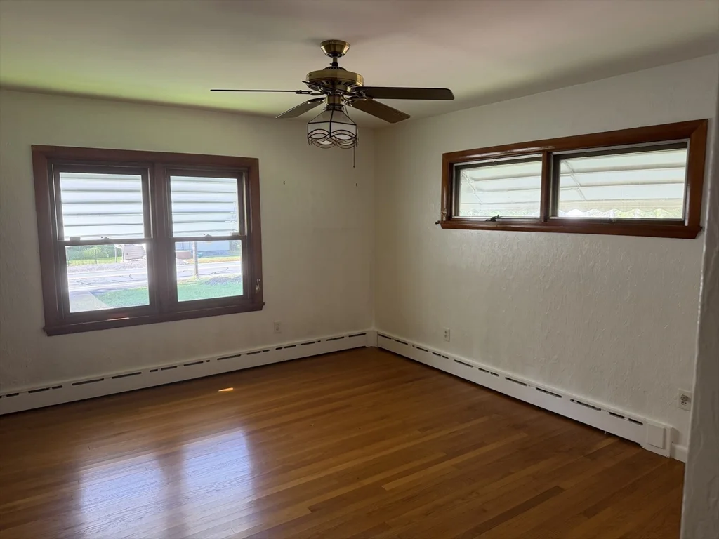 2 bed, 1 bath apartment for rent at 439 Lowell St, Andover — photo 12 of 18