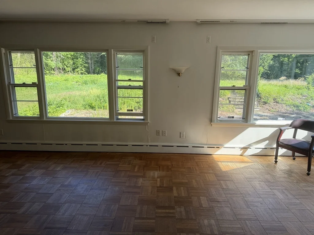 2 bed, 1 bath apartment for rent at 439 Lowell St, Andover — photo 7 of 18