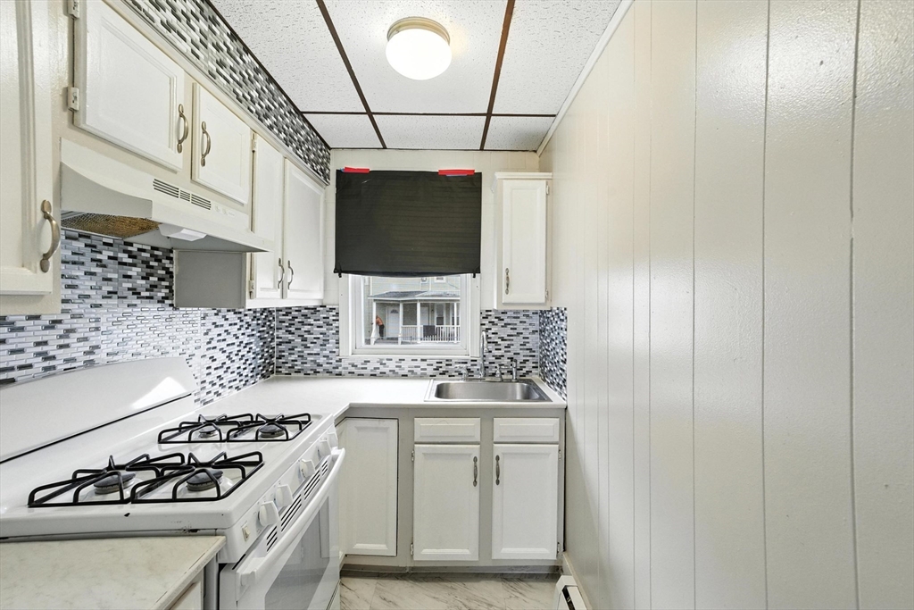 2 bed, 1 bath apartment for rent at 439 Lowell St Unit 1, Lawrence — photo 2 of 21