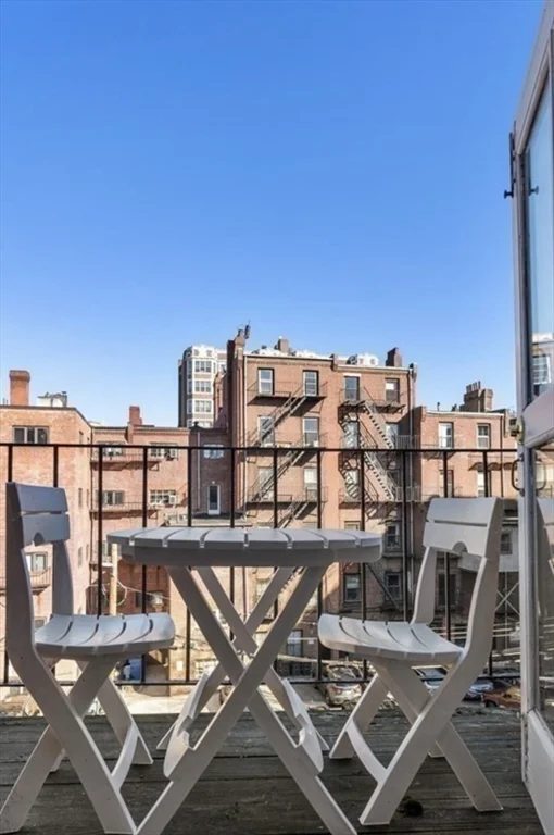 Studio bed, 1 bath apartment for rent at 439 Marlborough Unit 32, Back Bay — photo 10 of 13