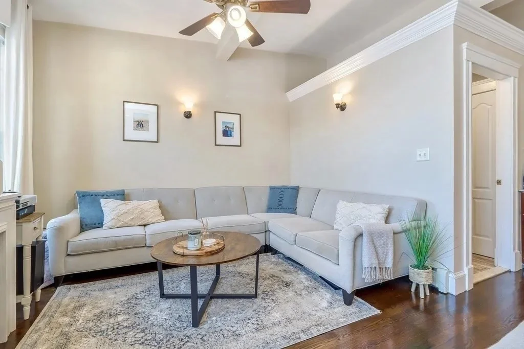 2 bed, 1 bath apartment for rent at 439 West Fourth St Unit 3, South Boston — photo 7 of 20