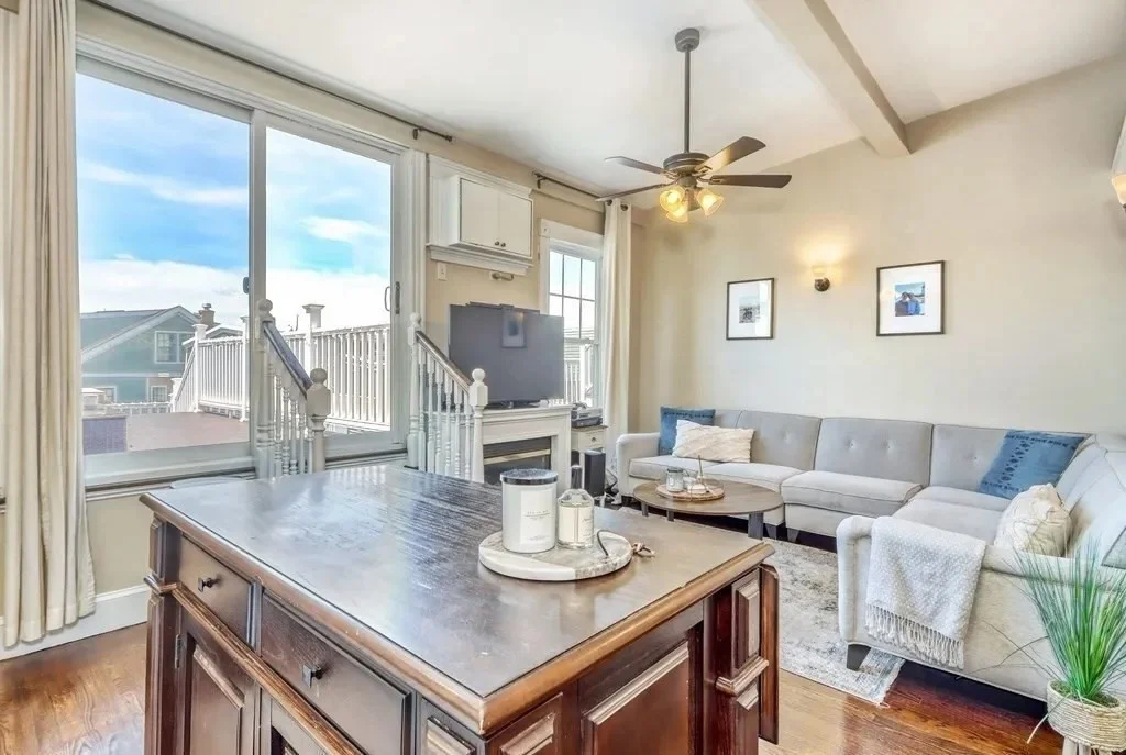 2 bed, 1 bath apartment for rent at 439 West Fourth St Unit 3, South Boston — photo 8 of 20