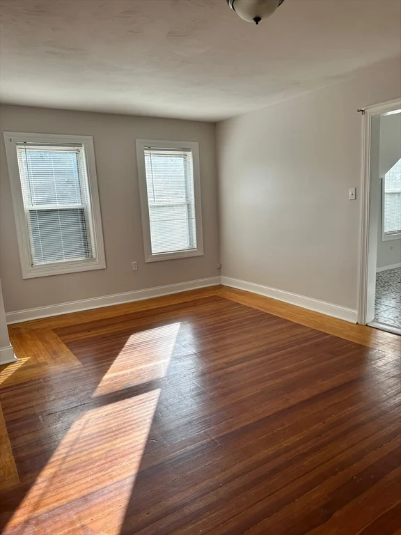 3 bed, 1 bath apartment for rent at 44-46 Benefit St Unit 3, Attleboro — photo 4 of 12