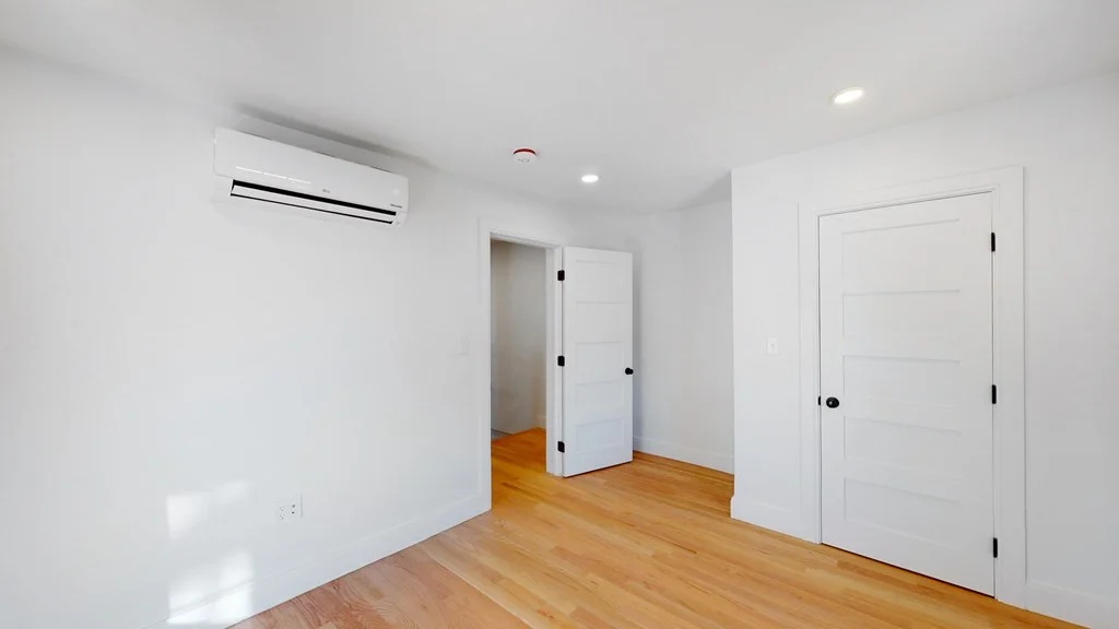 4 bed, 2 bath apartment for rent at 44-46 High St Unit 1, Auburndale — photo 13 of 15