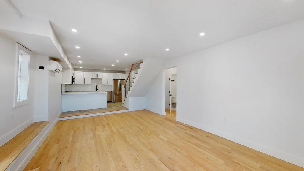 4 bed, 2 bath apartment for rent at 44-46 High St Unit 1, Auburndale — photo 3 of 15