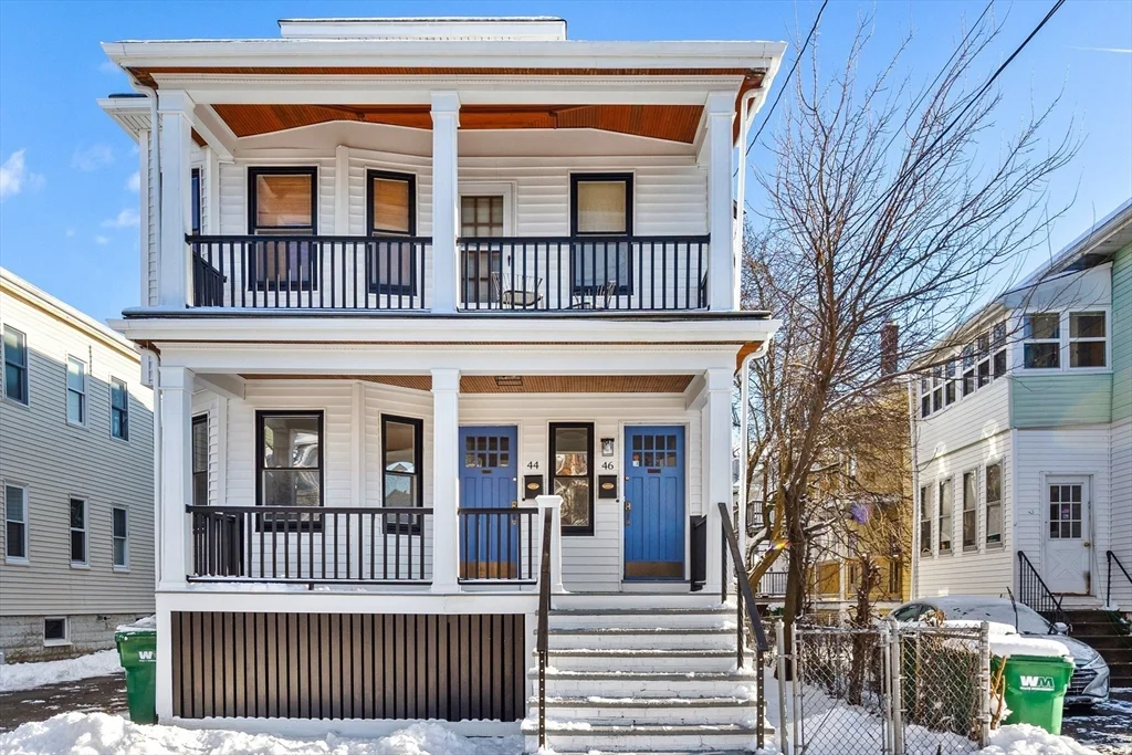 2 bed, 1 bath apartment for rent at 44-46 Pinkham Rd Unit 1, Tufts University
