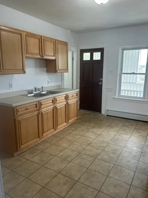 3 bed, 1 bath apartment for rent at 44-46 Salem St Unit 3, Fitchburg — photo 1 of 12