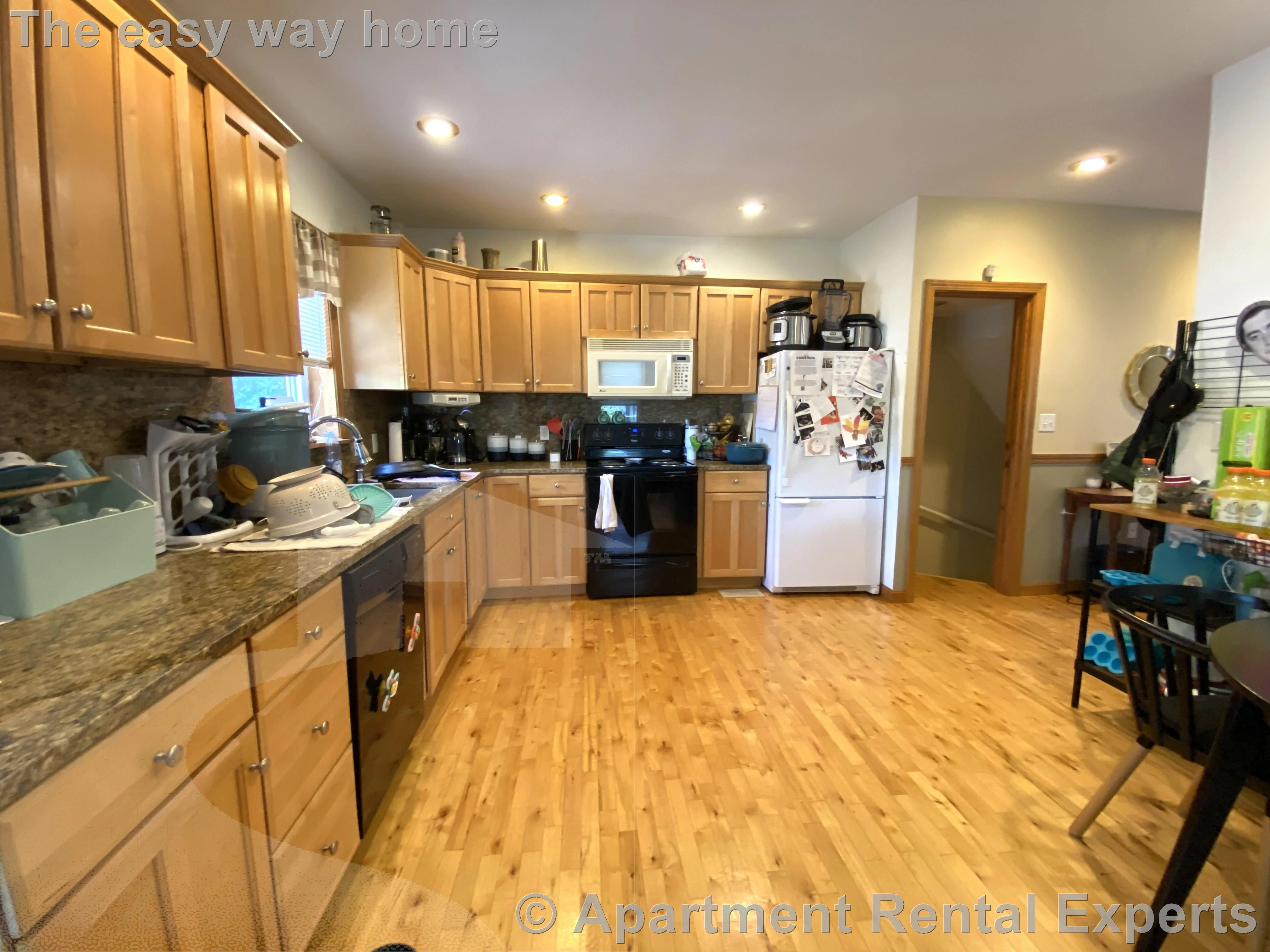 2 bed, 1 bath apartment for rent at 44.5 Warren St, East Cambridge — photo 2 of 18