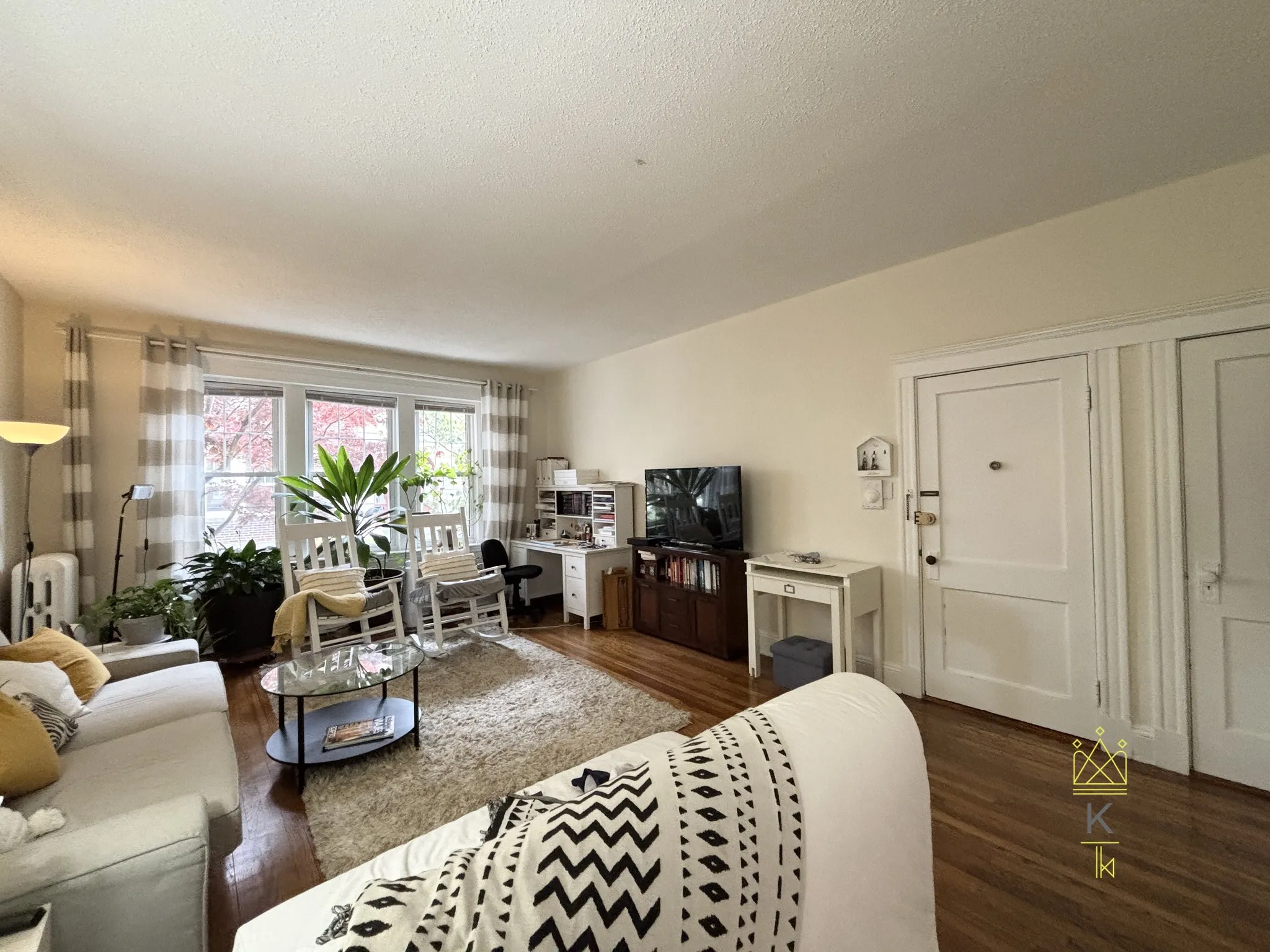 2 bed, 1 bath apartment for rent at 44A Saint Paul St Unit 1, Coolidge Corner — photo 2 of 13