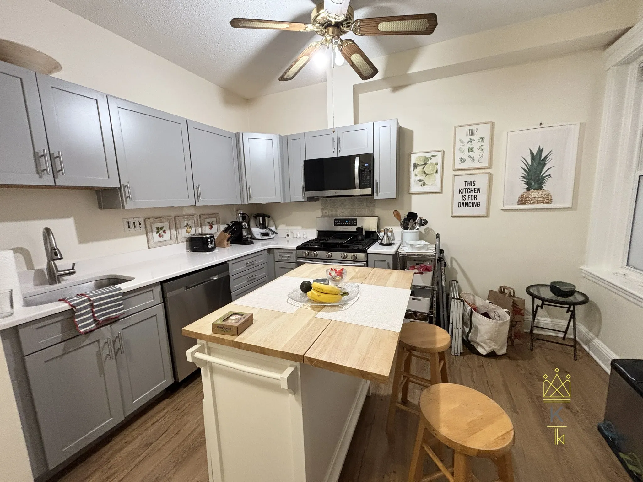 2 bed, 1 bath apartment for rent at 44A Saint Paul St Unit 1, Coolidge Corner — photo 4 of 13