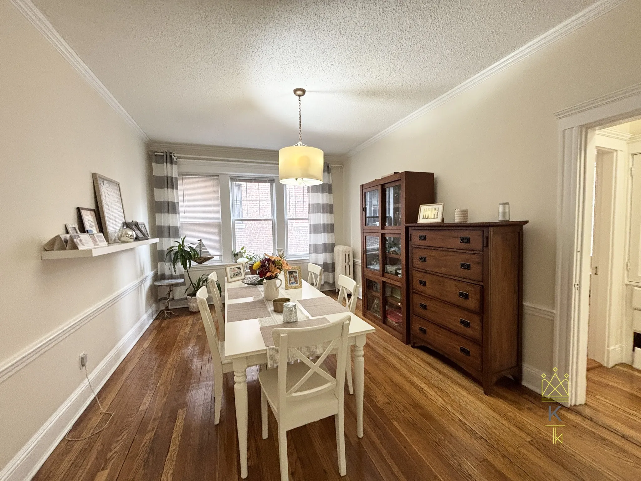 2 bed, 1 bath apartment for rent at 44A Saint Paul St Unit 1, Coolidge Corner — photo 3 of 13