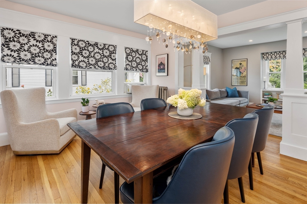 4 bed, 3 bath apartment for rent at 44 Antwerp St, East Milton — photo 3 of 11