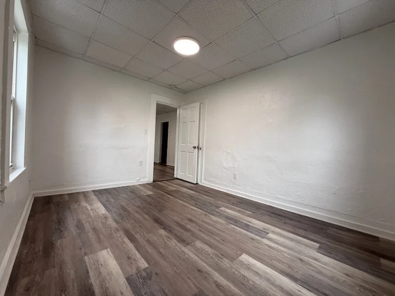 3 bed, 1 bath apartment for rent at 44 Auburn St Unit 2, Brockton — photo 6 of 10