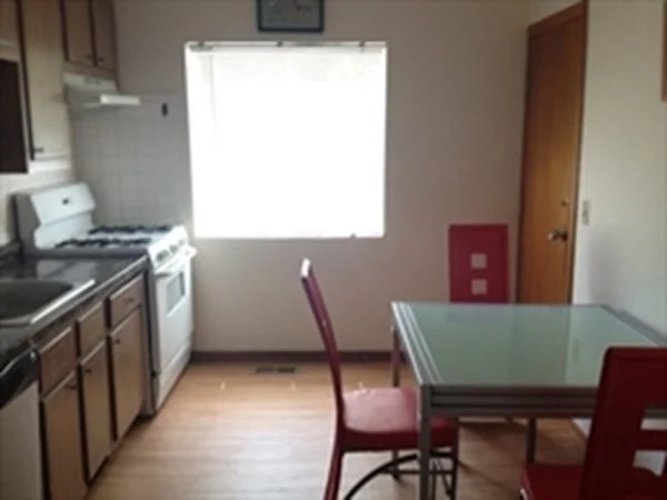 2 bed, 1 bath apartment for rent at 44 Bayberry Dr Unit 1, Sharon — photo 8 of 31
