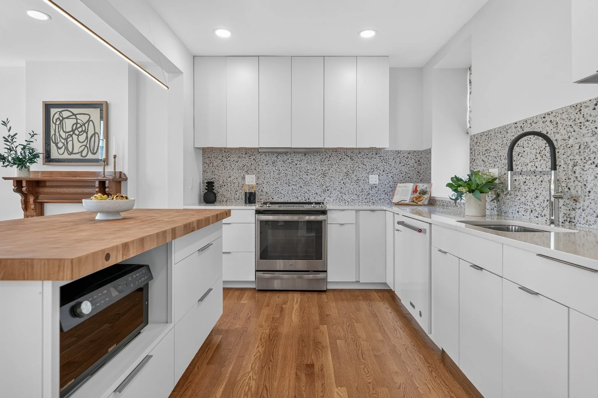 3 bed, 1 bath apartment for rent at 44 Beacon St Unit 4, Chelsea — photo 3 of 11