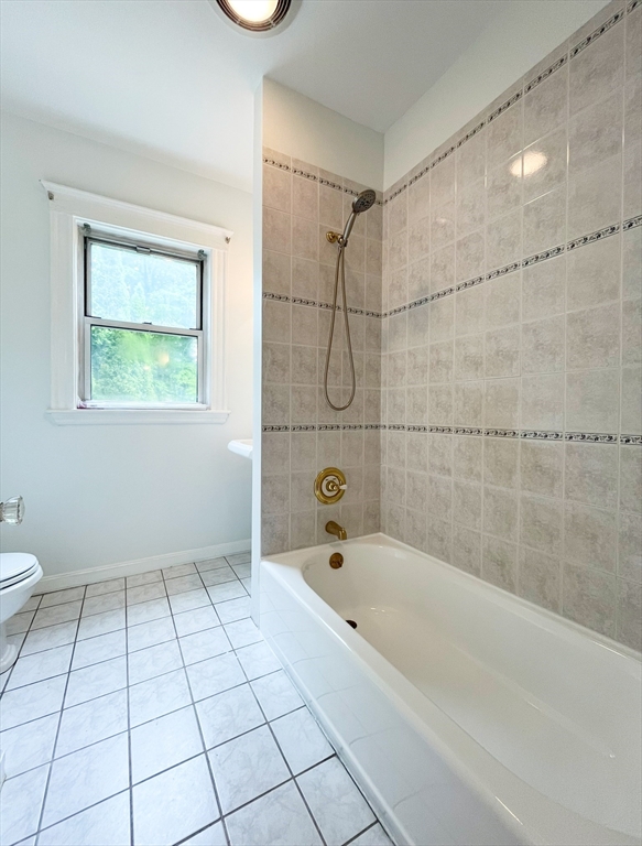 3 bed, 1 bath apartment for rent at 44 Bellevue St Unit 1, West Roxbury — photo 15 of 26