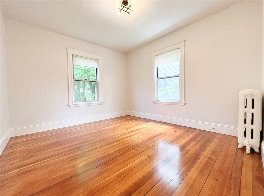 3 bed, 1 bath apartment for rent at 44 Bellevue St Unit 1, West Roxbury — photo 13 of 26
