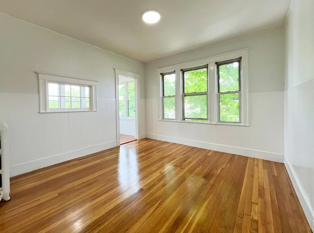 3 bed, 1 bath apartment for rent at 44 Bellevue St Unit 2, West Roxbury — photo 9 of 28