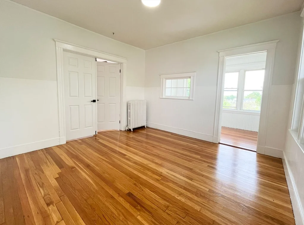 3 bed, 1 bath apartment for rent at 44 Bellevue St Unit 2, West Roxbury — photo 8 of 28