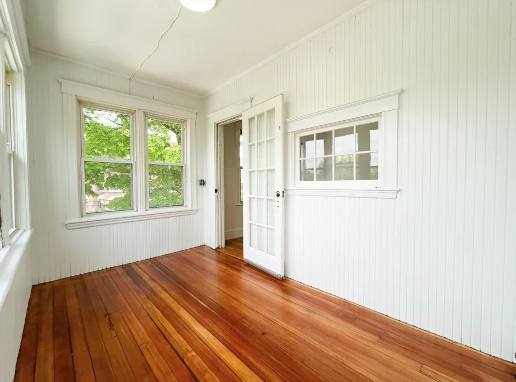 3 bed, 1 bath apartment for rent at 44 Bellevue St Unit 2, West Roxbury — photo 10 of 28