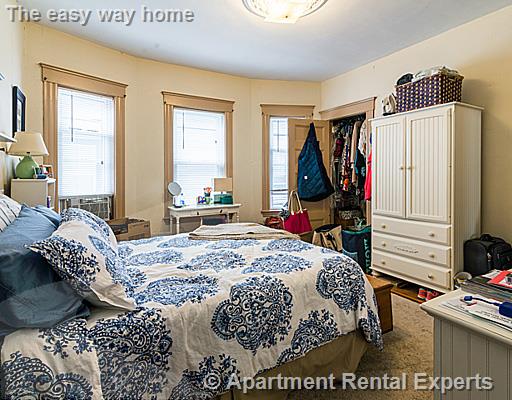 3 bed, 1 bath apartment for rent at 44 Benton Rd Unit 1, Spring Hill — photo 3 of 8