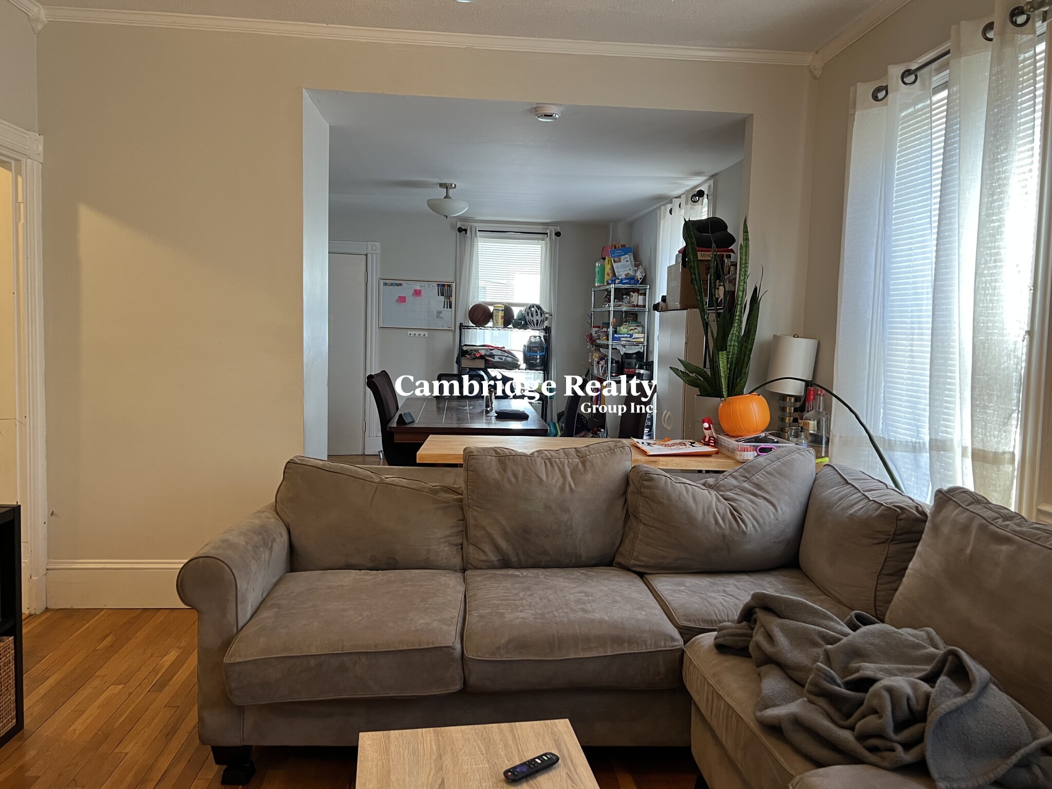 3 bed, 1 bath apartment for rent at 44 Berkeley St Unit 1, Spring Hill — photo 4 of 11