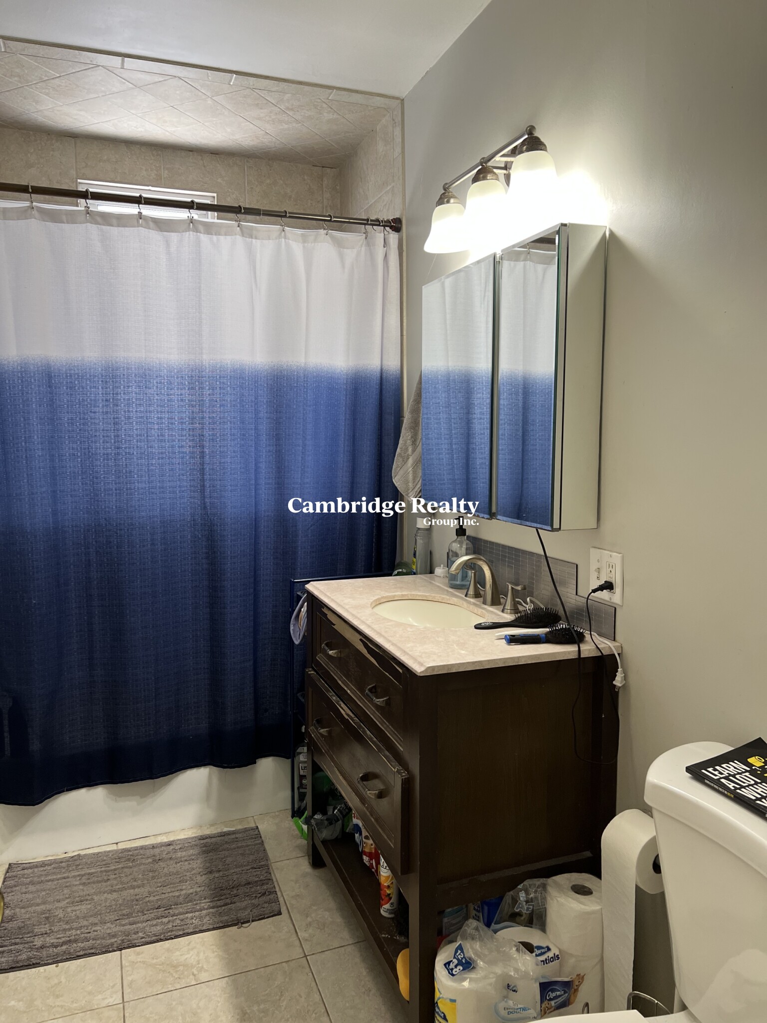 3 bed, 1 bath apartment for rent at 44 Berkeley St Unit 1, Spring Hill — photo 10 of 11