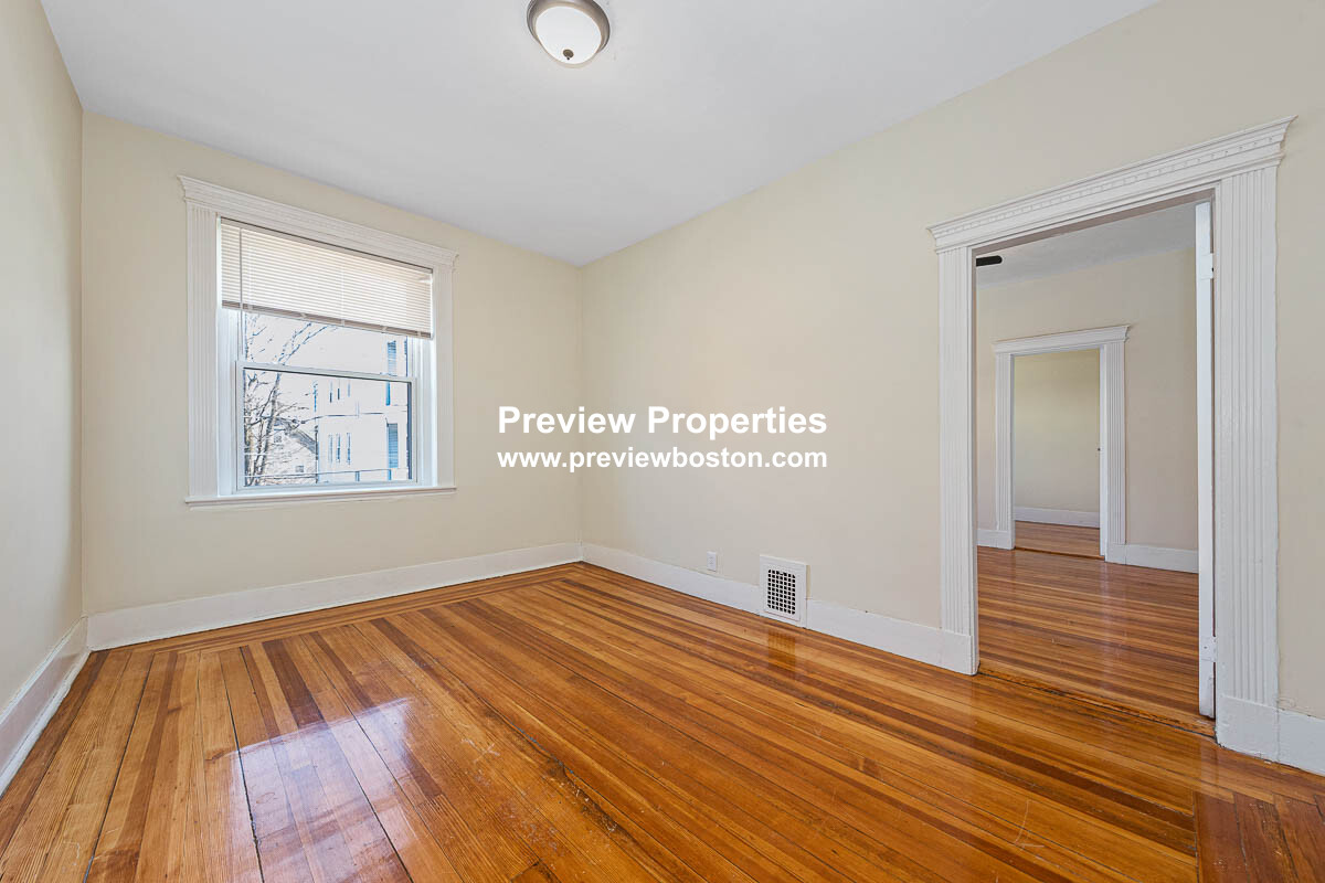 3 bed, 1 bath apartment for rent at 44 Brackett St Unit 2P, Brighton — photo 18 of 18