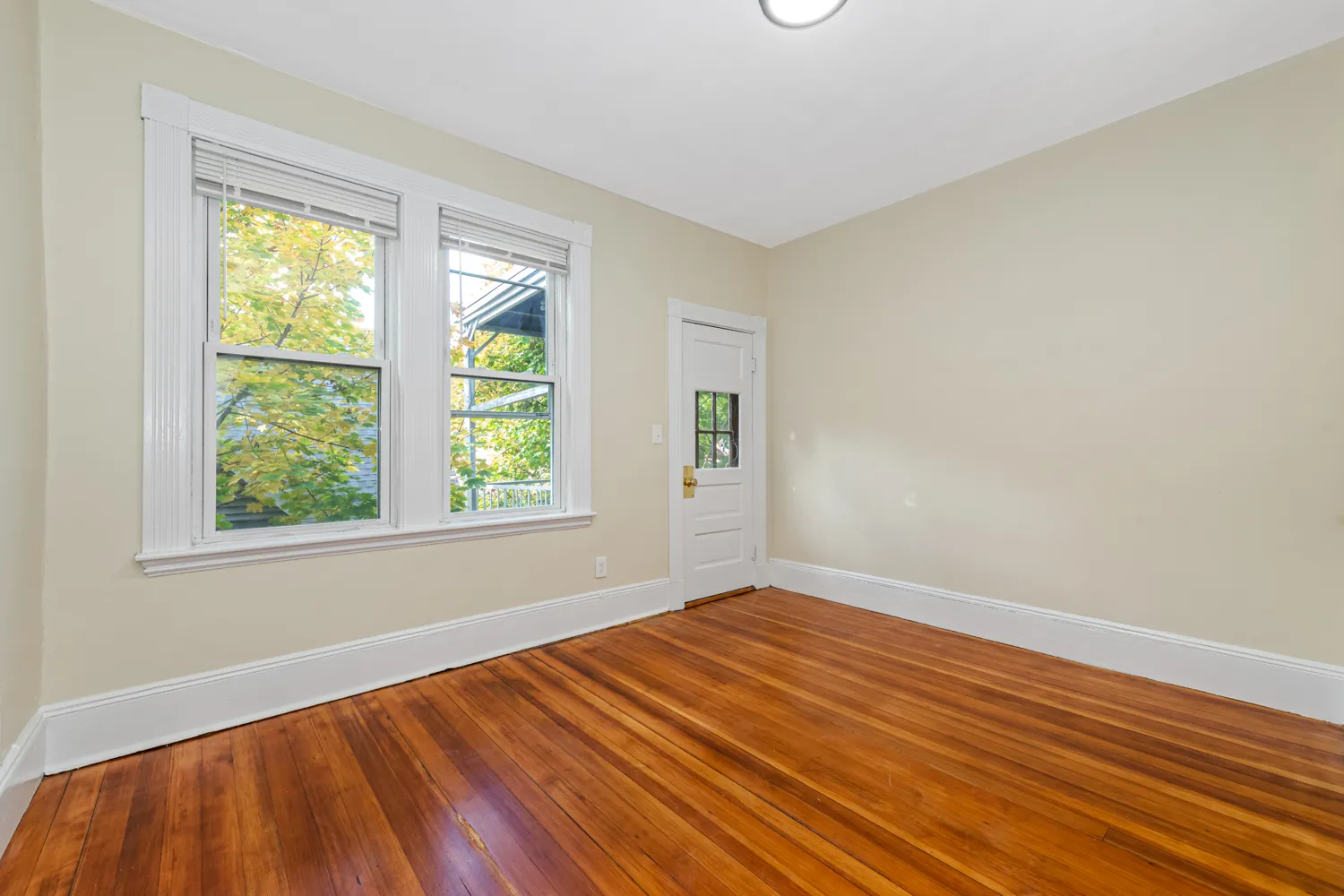 3 bed, 1 bath apartment for rent at 44 Brackett St Unit 3, Brighton — photo 5 of 27