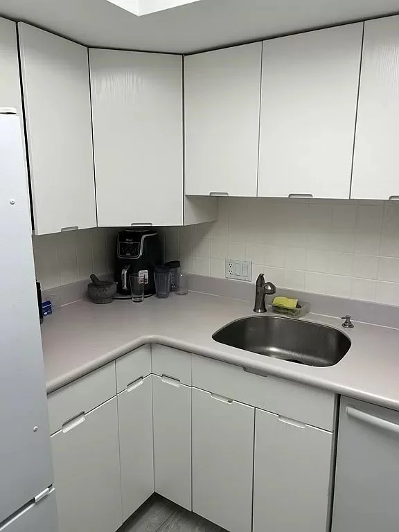 2 bed, 1 bath apartment for rent at 44 Broadlawn Park Unit 17A, West Roxbury — photo 7 of 17