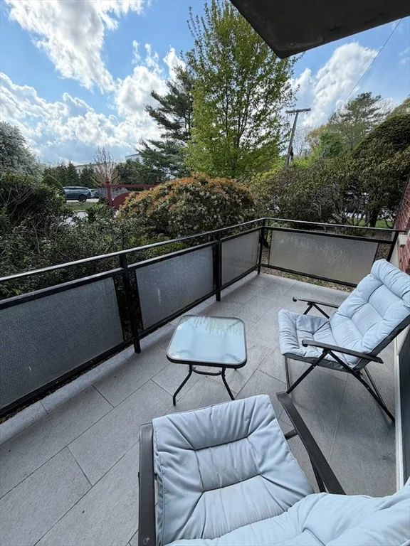 2 bed, 1 bath apartment for rent at 44 Broadlawn Unit 1, Chestnut Hill — photo 8 of 8