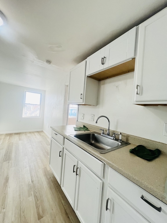 2 bed, 1 bath apartment for rent at 44 Butler St Unit 3, Lawrence — photo 3 of 10