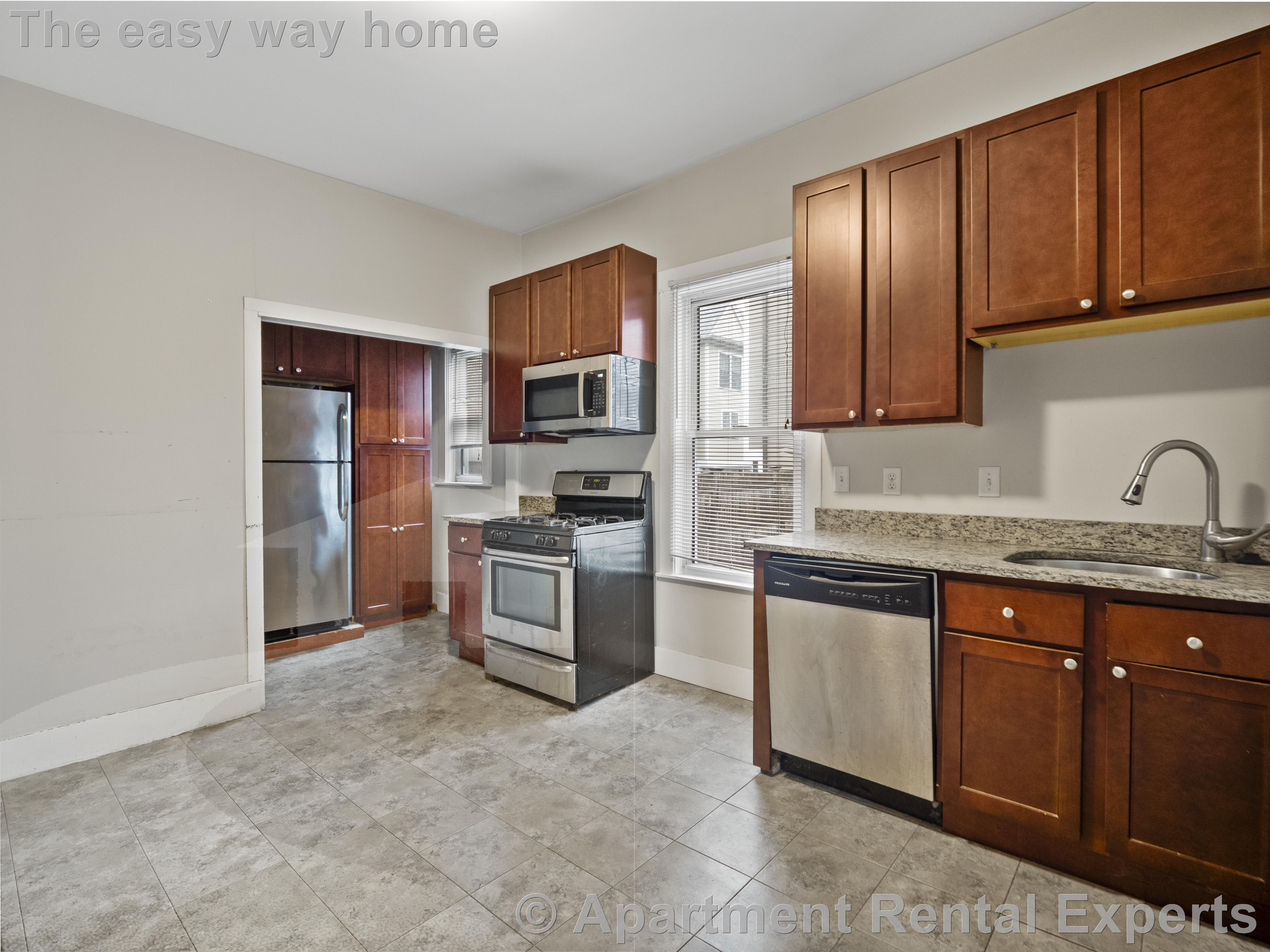 2 bed, 1 bath apartment for rent at 44 Cameron Ave Unit 1, Davis Square — photo 3 of 24