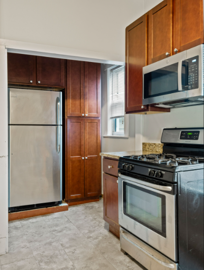 4 bed, 1 bath apartment for rent at 44 Cameron Ave Unit 2, Teele Square — photo 4 of 21