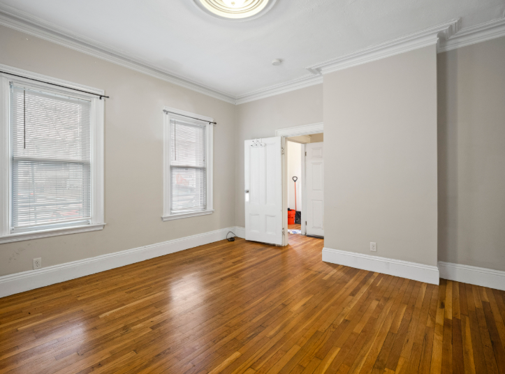 4 bed, 1 bath apartment for rent at 44 Cameron Ave Unit 2, Teele Square — photo 8 of 21
