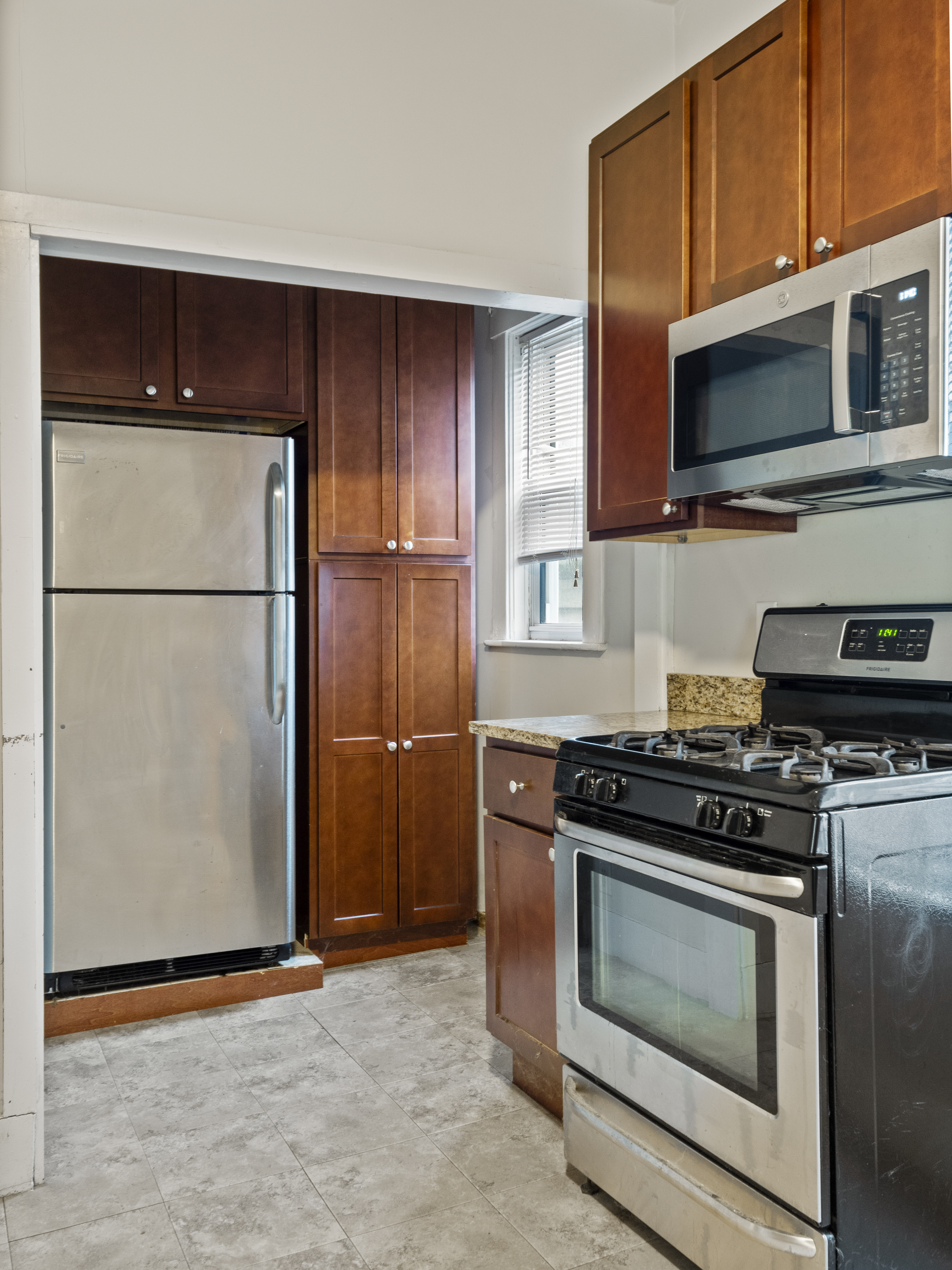 2 bed, 1 bath apartment for rent at 44 Cameron Ave Unit A, Teele Square — photo 9 of 14