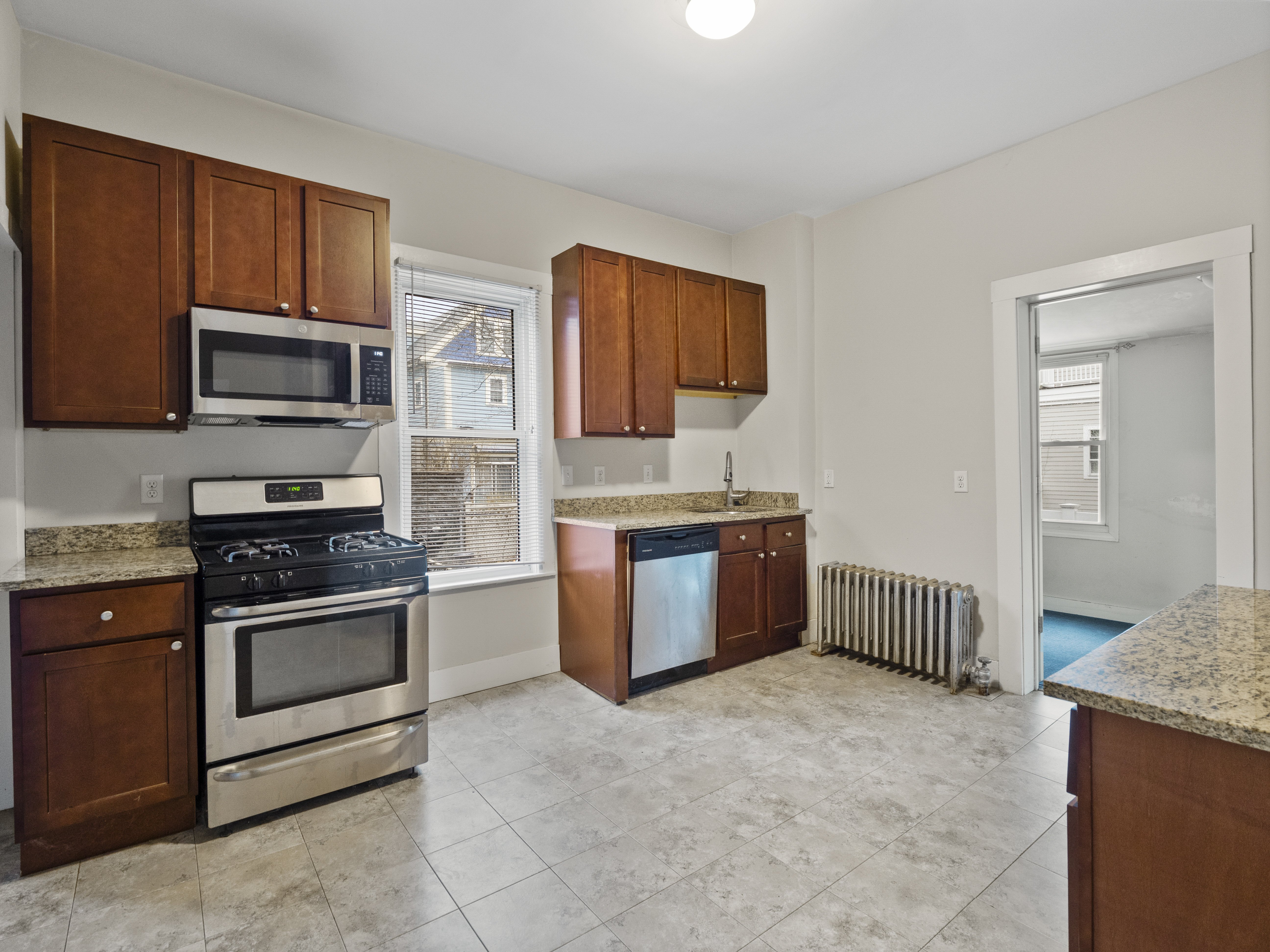 2 bed, 1 bath apartment for rent at 44 Cameron Ave Unit A, Teele Square — photo 6 of 14