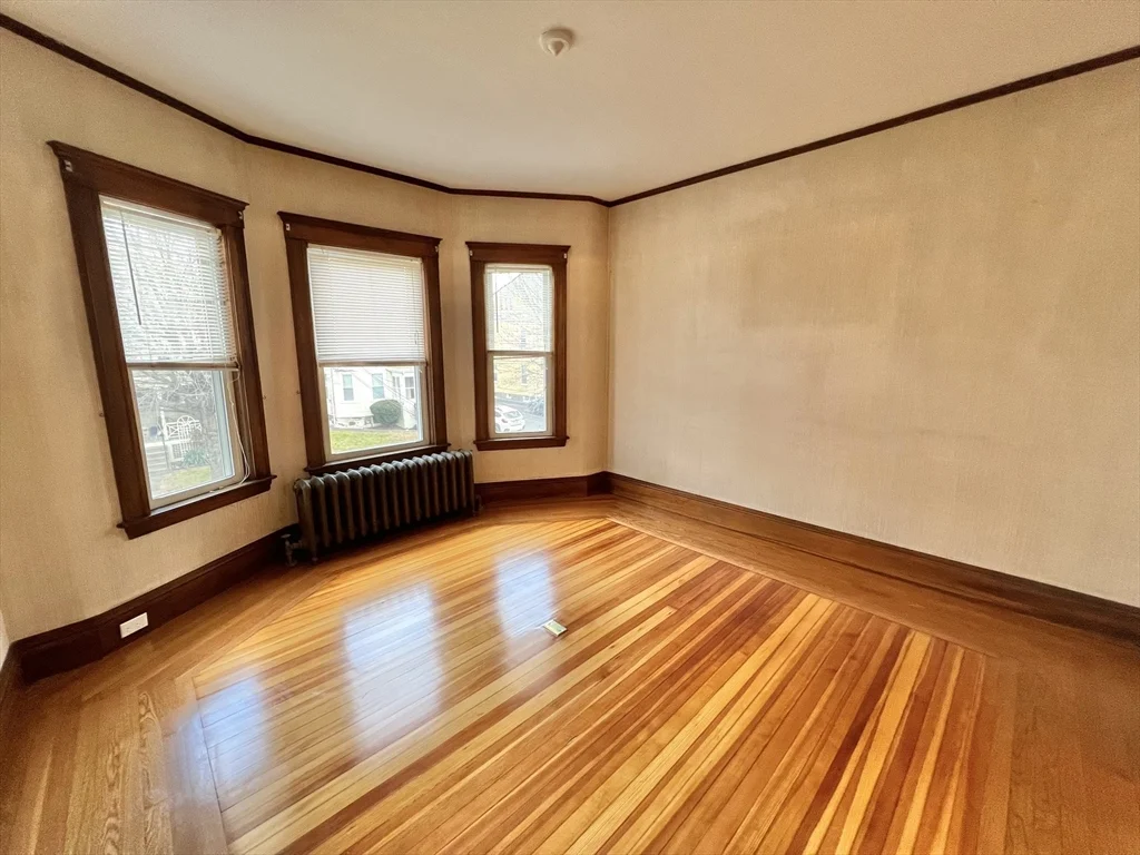 3 bed, 1 bath apartment for rent at 44 Capitol St Unit 1, Watertown — photo 4 of 25