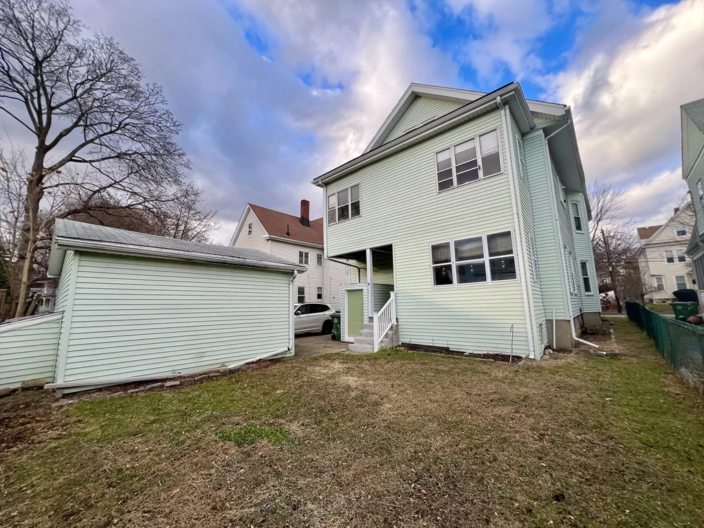 3 bed, 1 bath apartment for rent at 44 Capitol St Unit 1, Watertown — photo 23 of 25