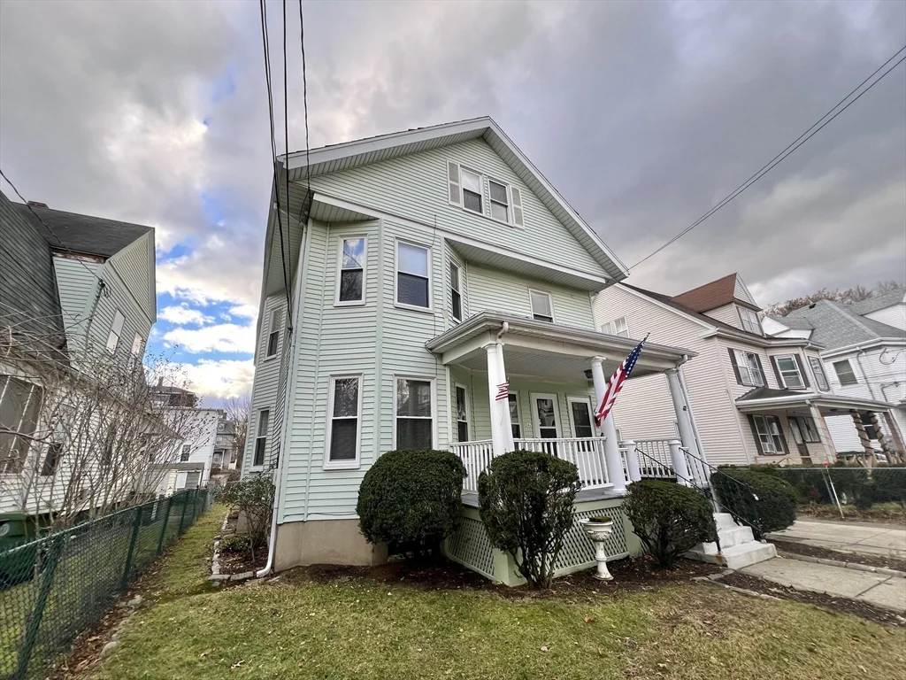 3 bed, 1 bath apartment for rent at 44 Capitol St Unit 1, Watertown — photo 25 of 25