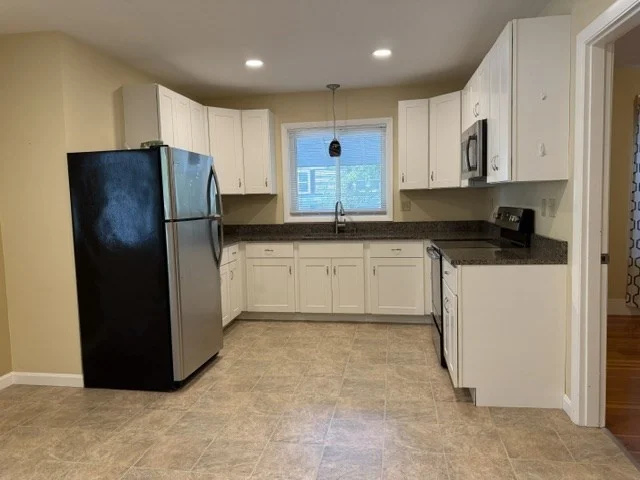 2 bed, 1 bath apartment for rent at 44 Carter Unit 1, Leominster — photo 5 of 12
